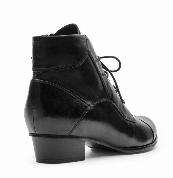 Regarde Le Ciel Stefany Ladies Lace Up Ankle Boot