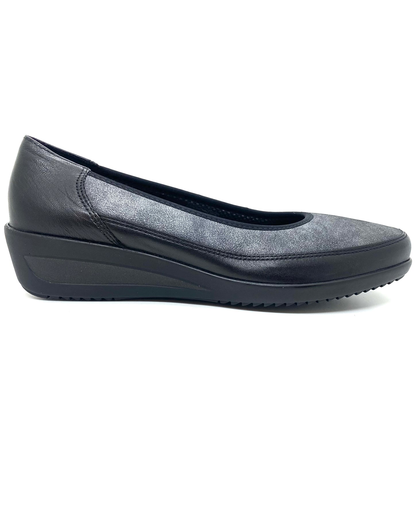 Zurich Mid Heel Wedge Court Shoe