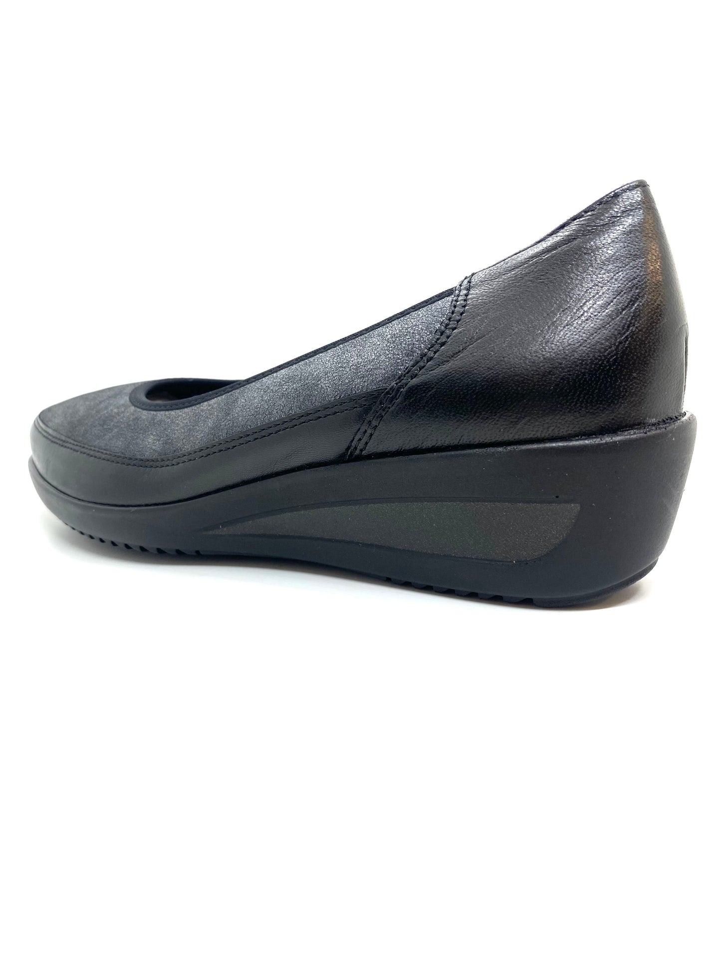 Zurich Mid Heel Wedge Court Shoe